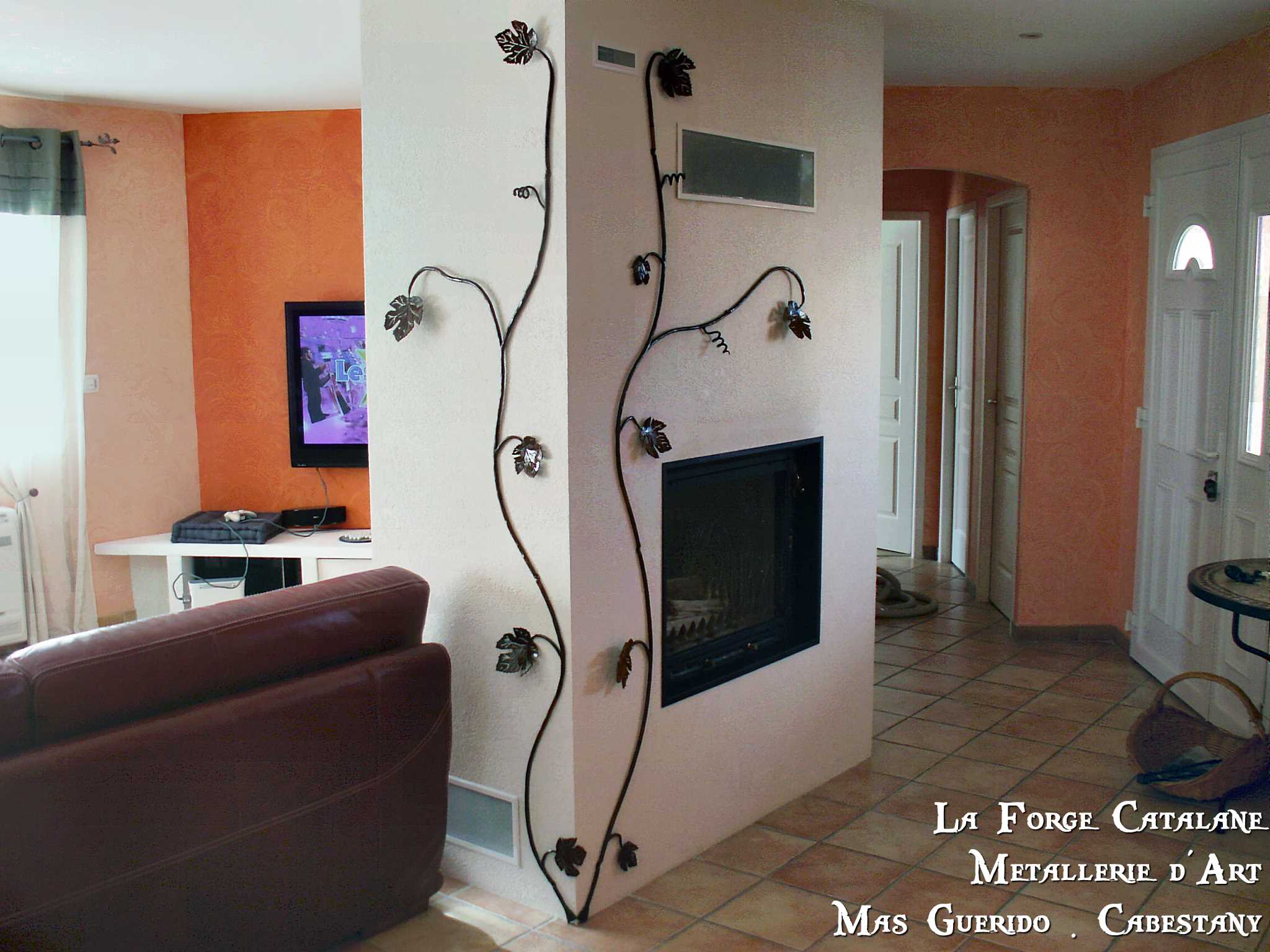 deco fer motif feuilles de vignes  forge catalane.jpg